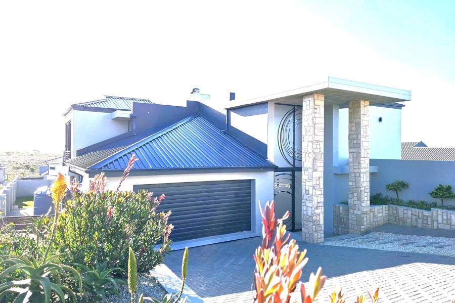 4 Bedroom Property for Sale in Blue Waters Estate Eastern Cape